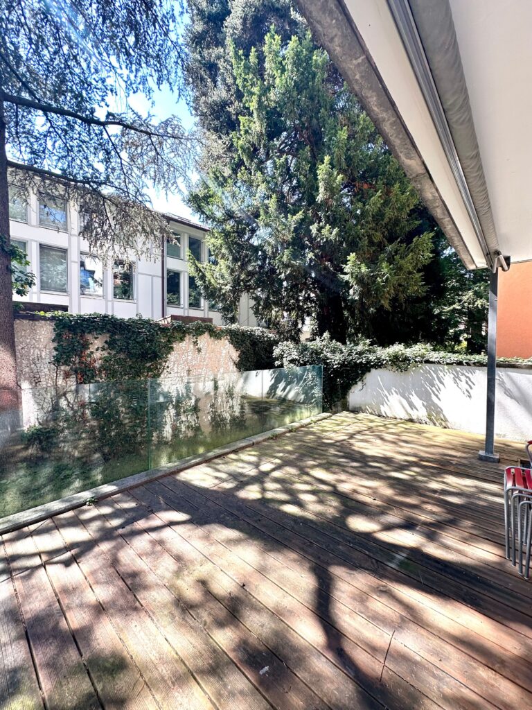Fully Furnished Apartment for Sale in Basel with Private Terrace – Ideal Investment Opportunity 26 IMG_9676