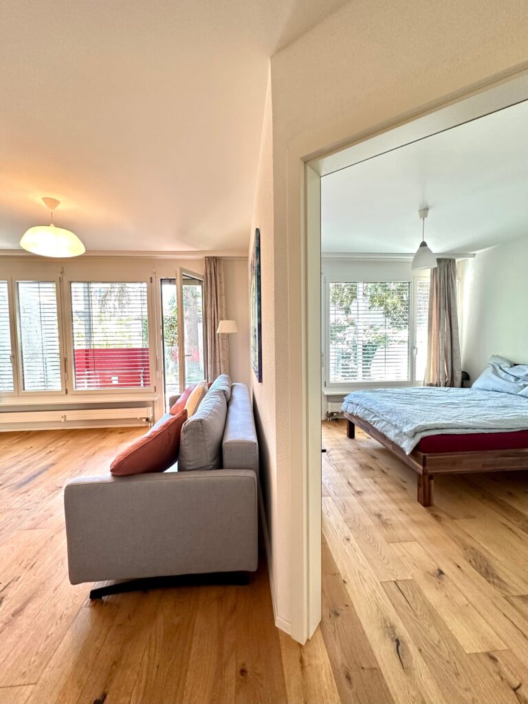 Fully Furnished Apartment for Sale in Basel with Private Terrace – Ideal Investment Opportunity 8 IMG_9711